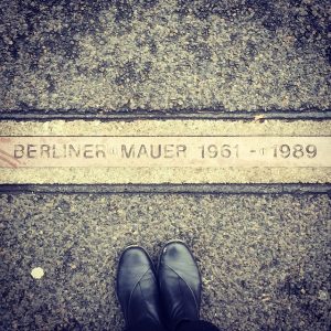 תרגום לגרמנית של חומת ברלין